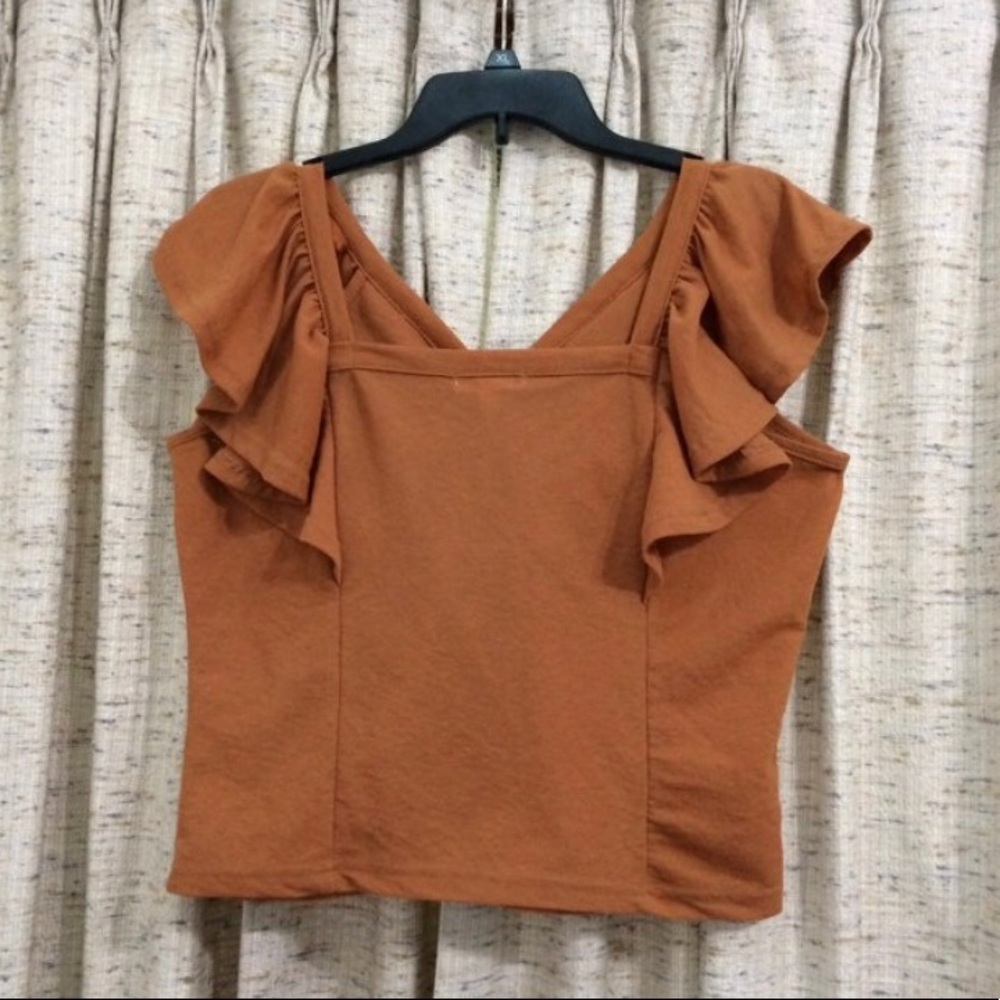 RoomMates Ruffled Button Front Top - Picture 4 of 5